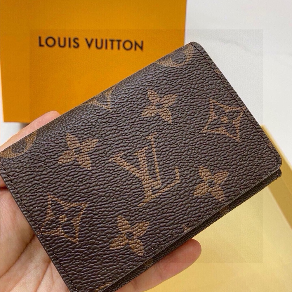 Chanel Wallet - Picture 3 of 5
